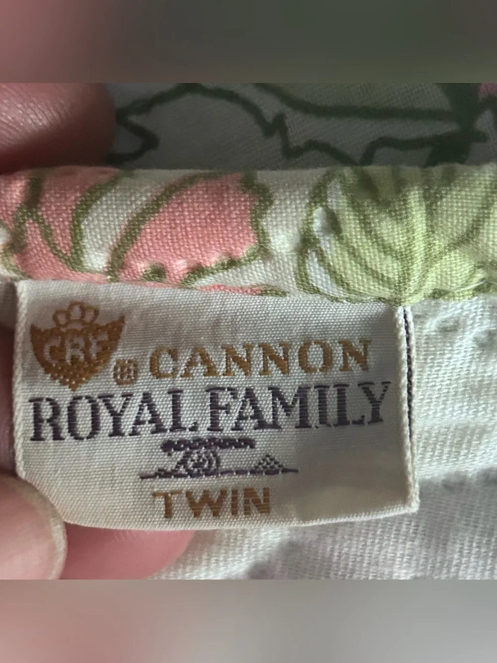 70’s Mod Cannon Royal Family Cotswolds Twin Quilted Coverlet